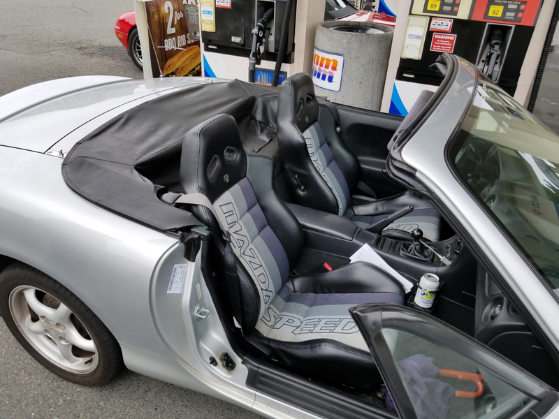 Illustration for article titled NB Miatas look amazing in silver